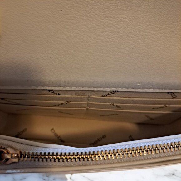 BeBe ZAZA Crossbody White/ Gold NWT - Picture 14 of 14
